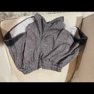 Lululemon Hotty Hot size 6….4 inch length